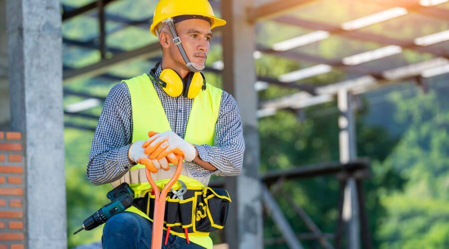 Professional gutter cleaning in Navasota, TX